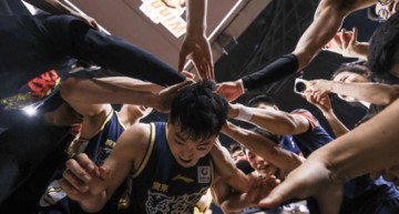 半岛体育APP-调整！5月12日央视直播CBA生死战有变，广东、首钢只剩华山一条路