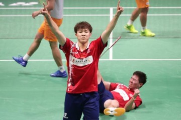 半岛体育-青年军勇于亮剑展锋芒 中国羽毛球队再夺苏迪曼杯